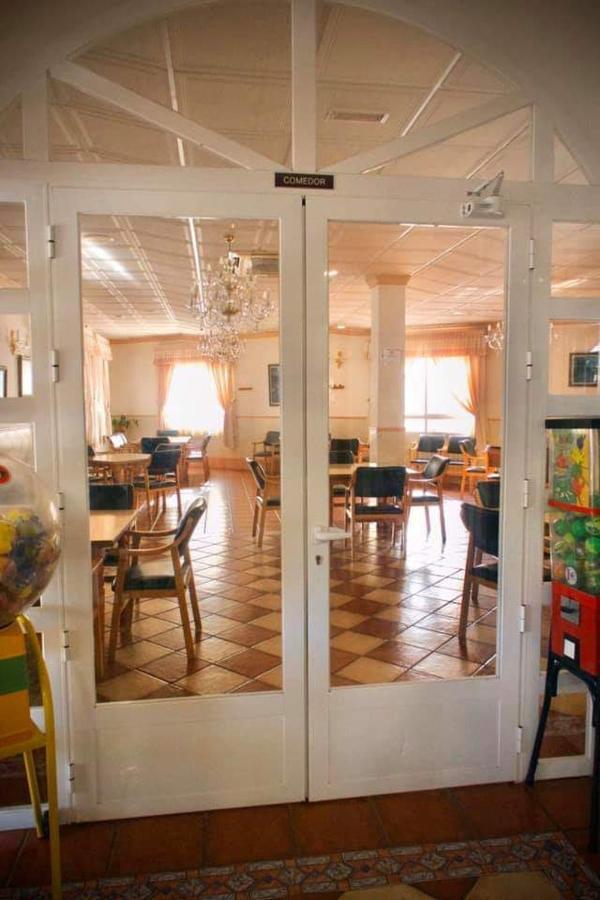 Hostal Jaufil Сухар Экстерьер фото