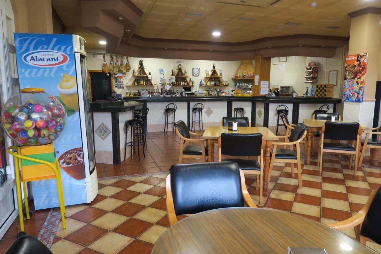 Hostal Jaufil Сухар Экстерьер фото