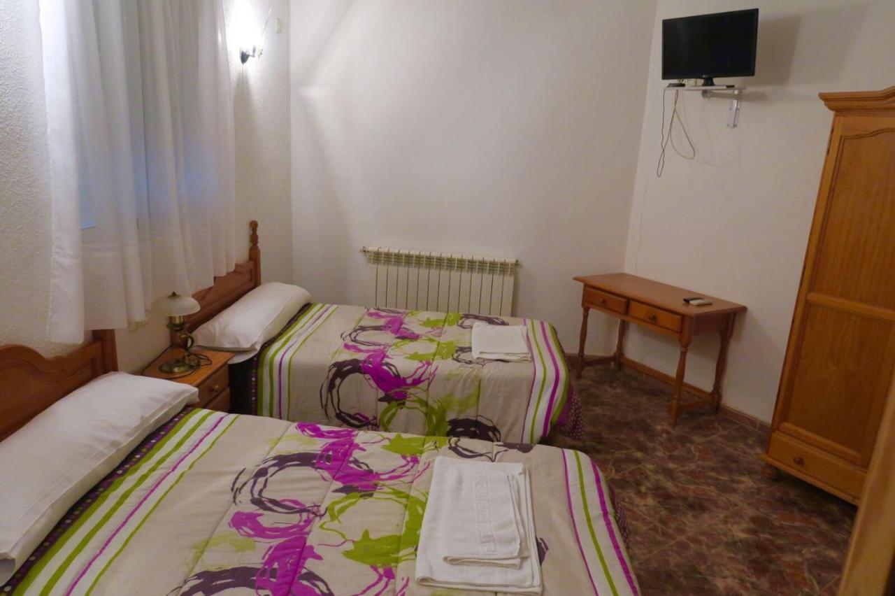 Hostal Jaufil Сухар Экстерьер фото
